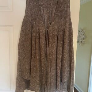 CAbi Taupe Patterned Sleeveless Top